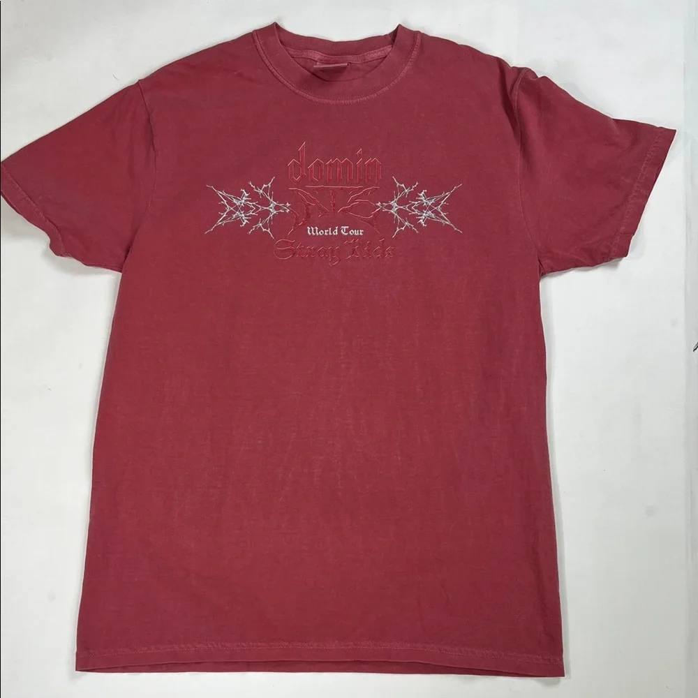 Domin Ate Stray Kids Concert Red Graphic T-Shirt Size M - Picture 1 of 3